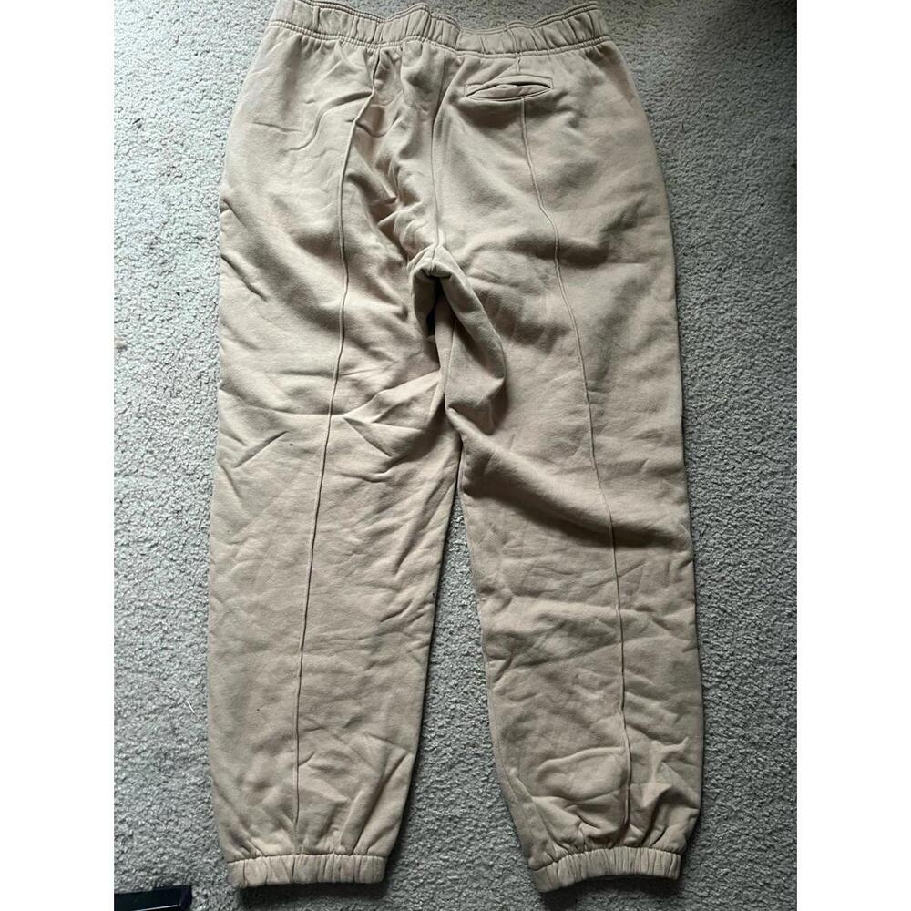 Sweatpants - Picture 2 of 3